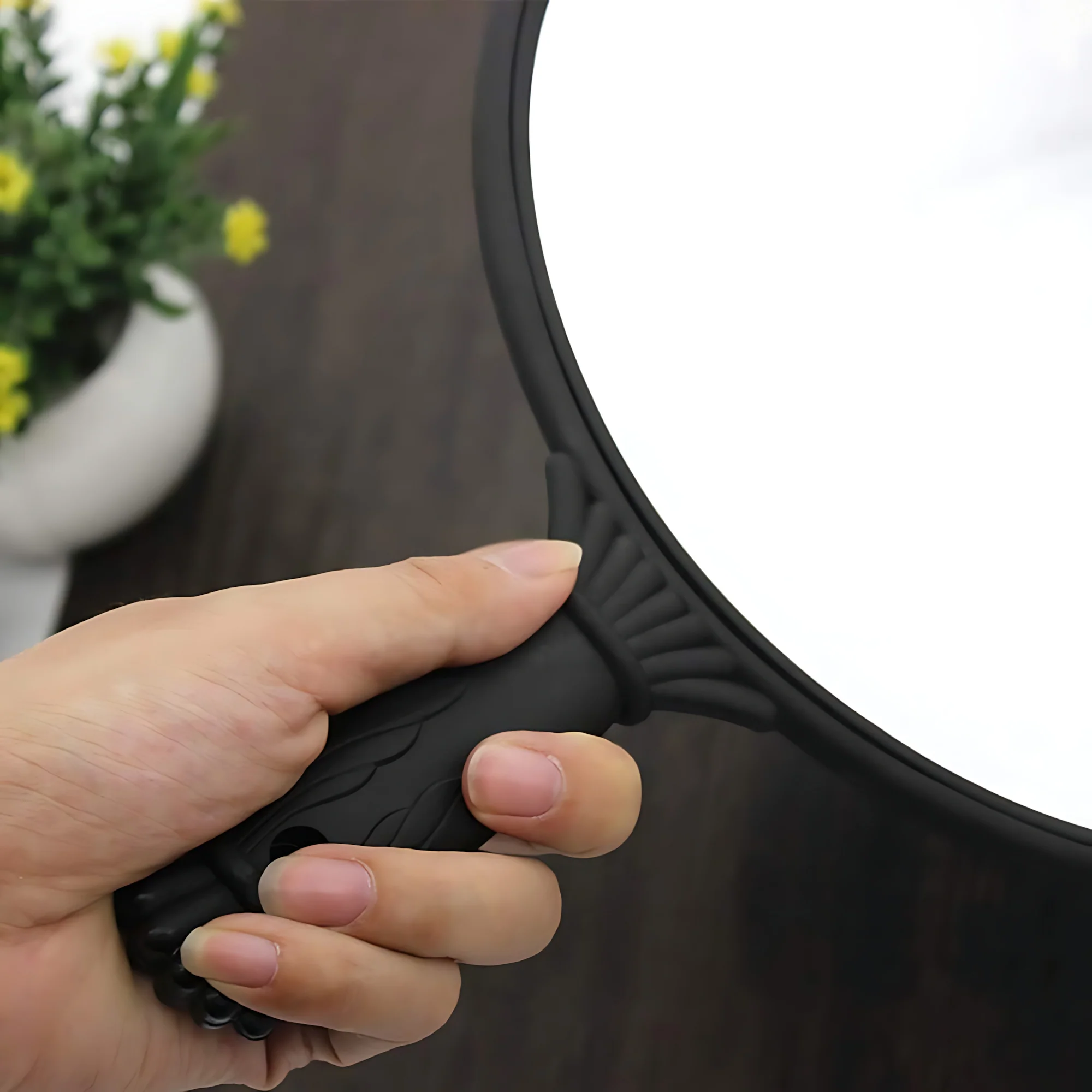 Hair Salon Handheld Mirror – Large Round Vanity Mirror with Handle (Black) - Image 5