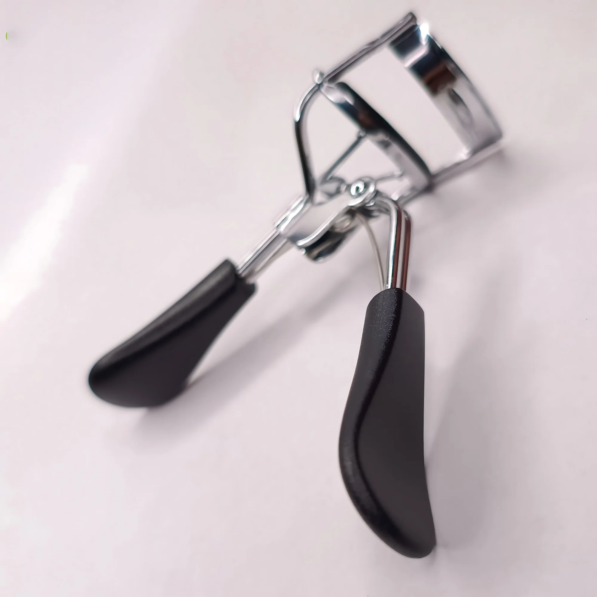 QG-4 Eyelash Curler – Natural Lift & Curl - Image 5