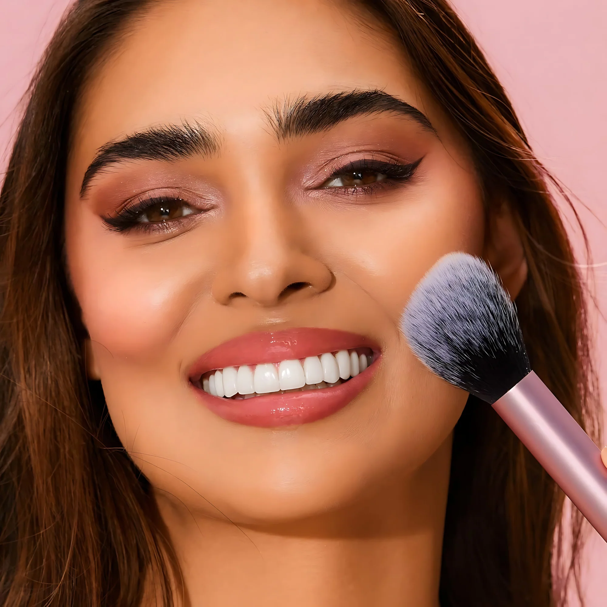 Real Techniques Everyday Essentials Makeup Brush Set - Image 3